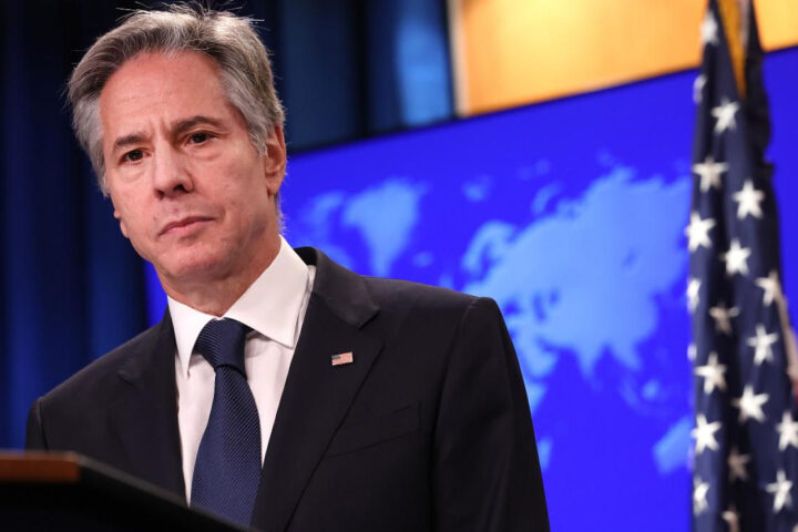 Госсекретарь США: Россия сегодня производит оружие быстрее, чем когда-либо в истории