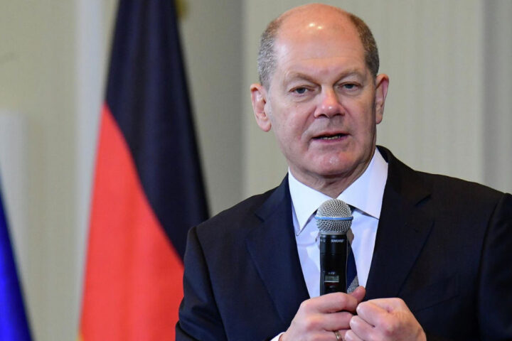 Шольц раскритиковал Путина за "присвоение" Канта: Был категорическим противником