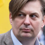 Евродепутата подозревают в получении денег от спецслужб КНР