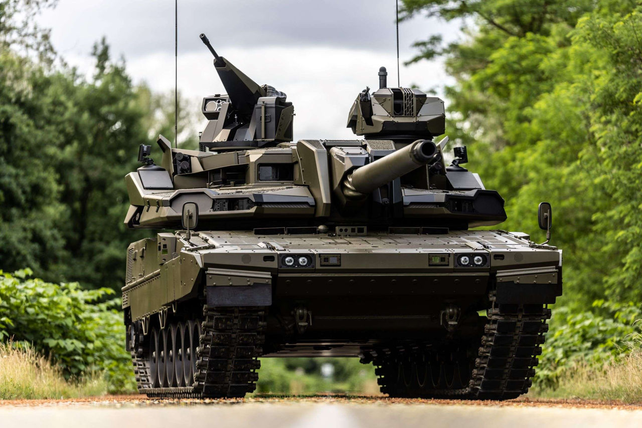 Европа намерена потратить миллиарды на оружие будущего: лазерное оружие и новейшие танки