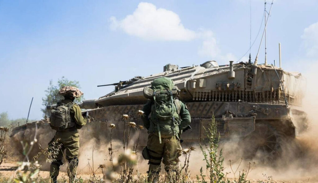 Израильские войска продвигаются к центру Рафаха