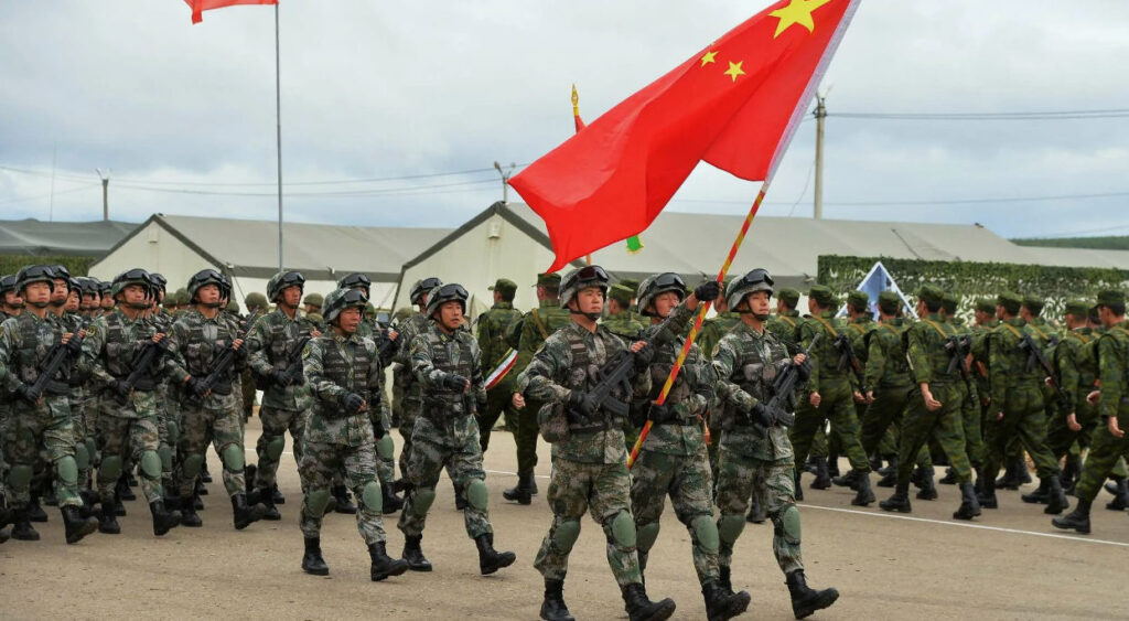 Китай начал военные учения около Тайваня