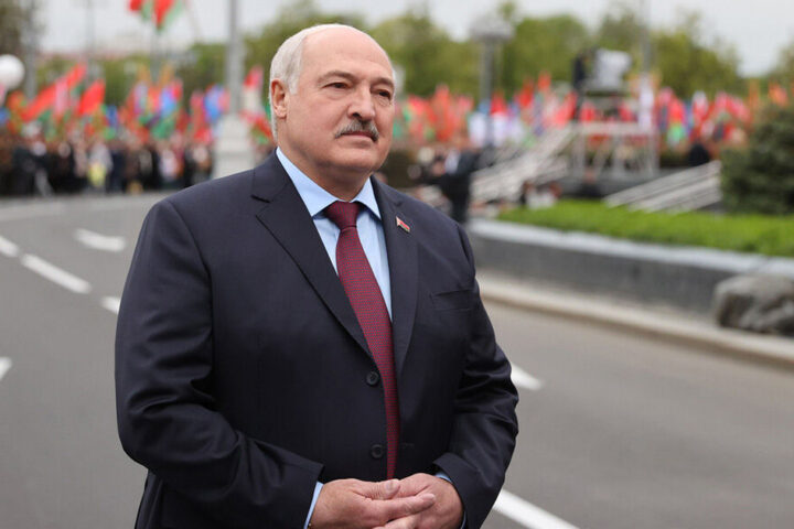Лукашенко: Ни доллар, ни евро никому не нужны