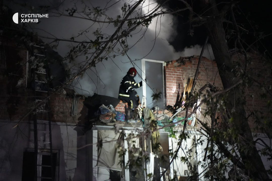 При ударе России по дому в Харькове погибли не менее трех человек