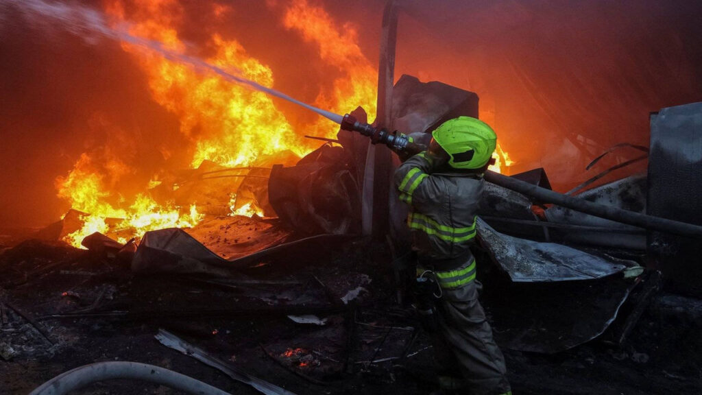 Россия ударила ракетами и дронами по объектам энергетики в шести областях Украины