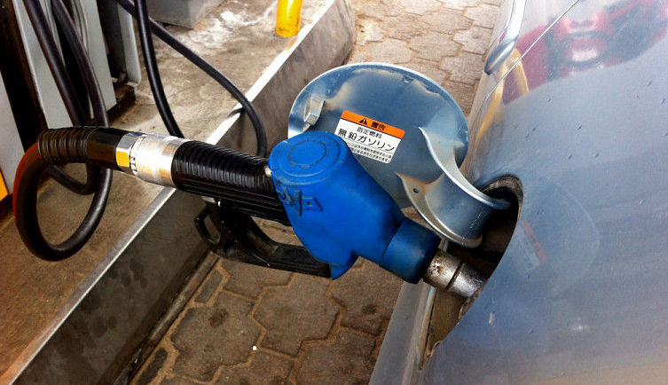 В Молдове продолжают снижаться цены на топливо