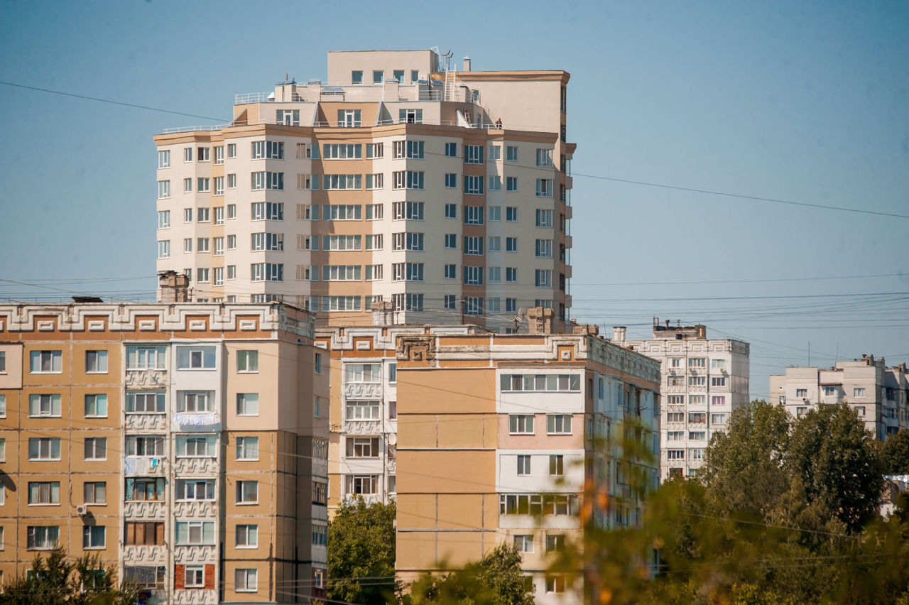 В Молдове средняя цена квадратного метра жилплощади достигла отметки в 1300 евро