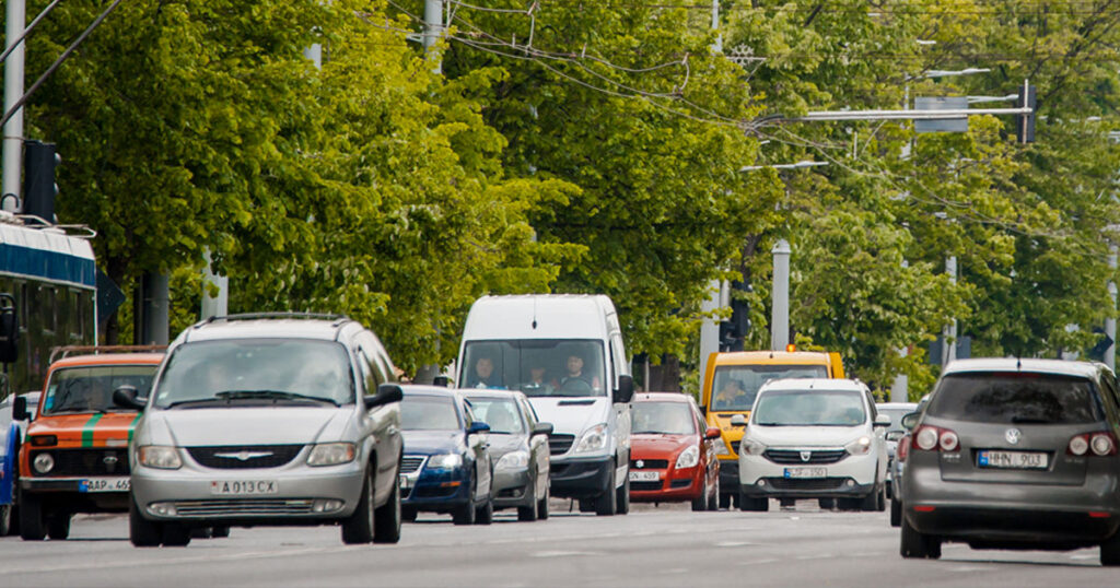 В Молдове 350 000 авто старше 30 лет: экологи бьют тревогу