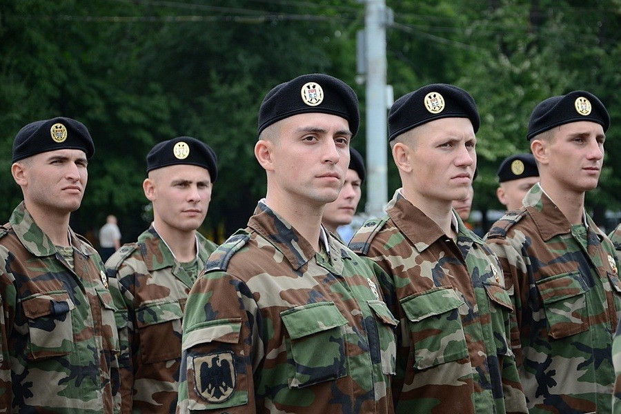В военный колледж, который откроют в Молдове, можно поступать после 9-го класса
