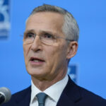 Столтенберг: Чем больше оружия дадим Украине, тем быстрее наступит мир