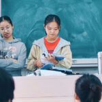 В Китае учеников заставили подписать заявление о самоубийстве, снимающее ответственность со школы