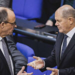 Мерц призвал Шольца согласовывать с ним свои дипломатические заявления