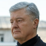 В Украине ввели санкции против экс-президента Порошенко