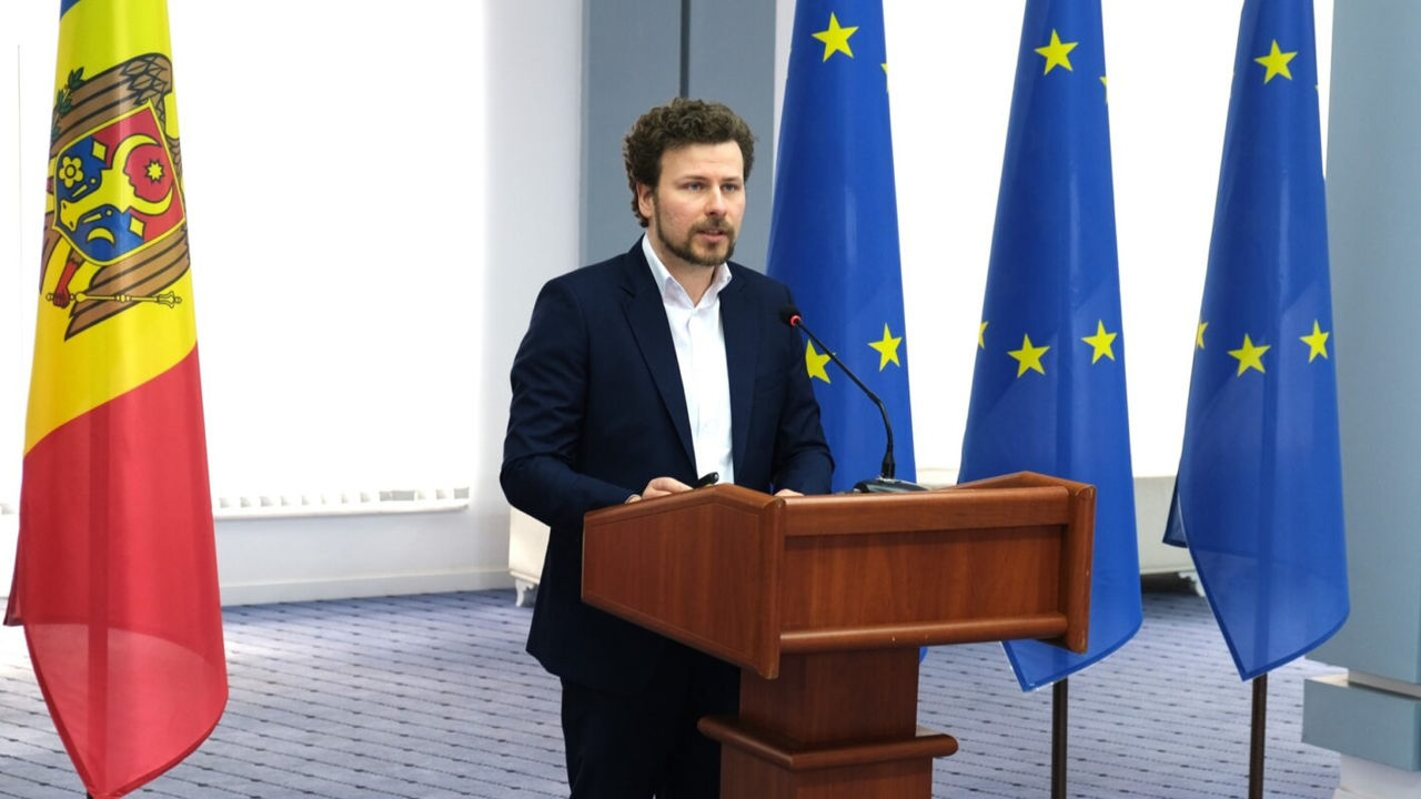 Перчун: У нас есть граждане, которые никогда не будут смотреть каналы на румынском