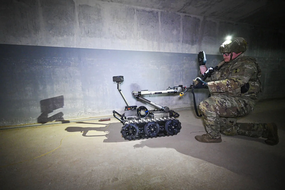Южная Корея отрабатывает штурм бункеров КНДР робособаками