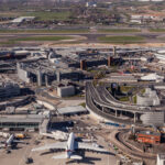 Закрытие аэропорта Лондона повлияет на более 1300 рейсов