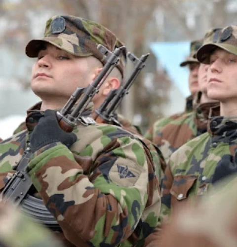 Более 1400 юношей будут призваны на срочную военную службу