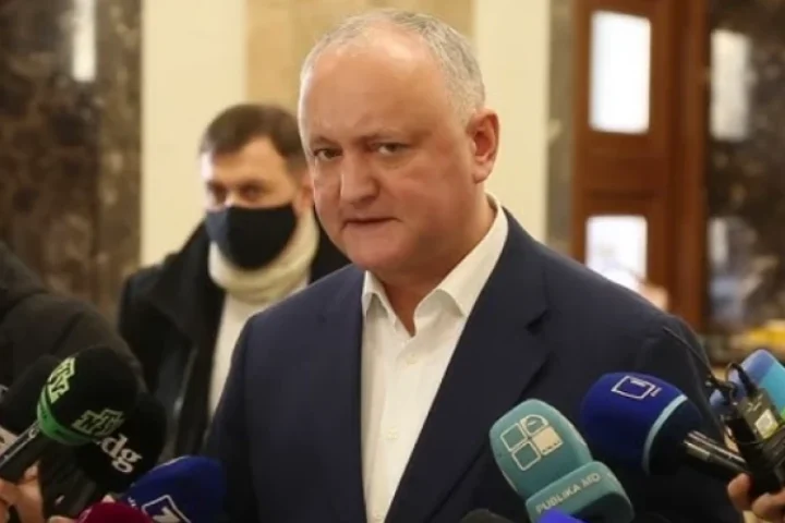 Додон осудил решение правительства о предоставлении госгарантии по кредиту для Energocom.