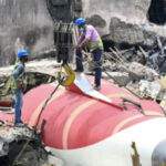 Эксперт-фотограф обнаружил золото и деньги на месте авиакатастрофы в Индии