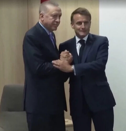 Эрдоган поставил Макрона в затруднительное положение на саммите НАТО