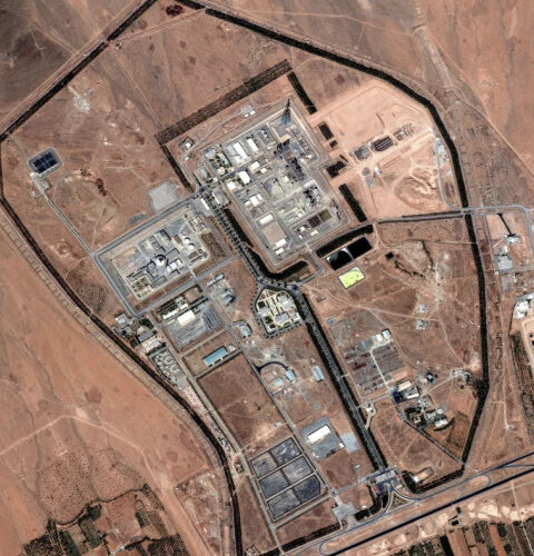 Иранский реактор был поврежден в результате авиаудара Израиля