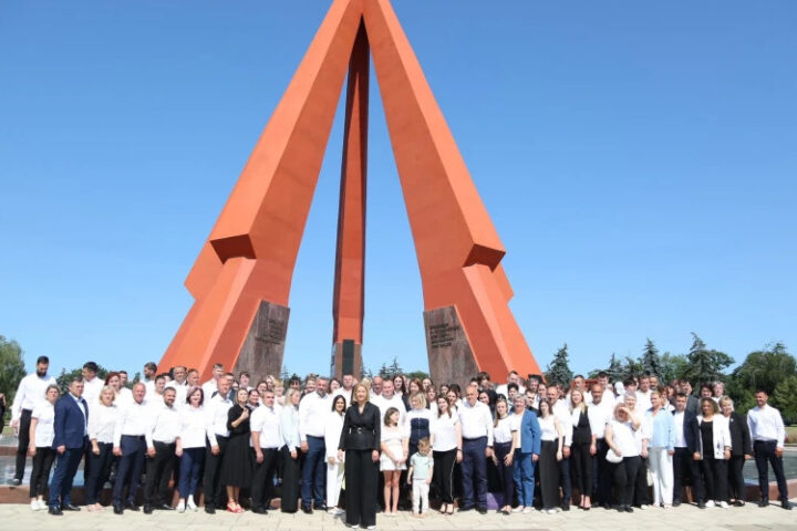 Ирина Влах: "Мы не допустим, чтобы предатели переписали историю"