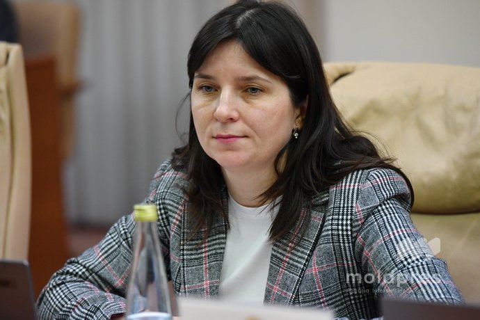 Кабмин дополнительно выделил около 174,5 млн леев из госбюджета местным властям на выплату зарплаты в бюджетном секторе