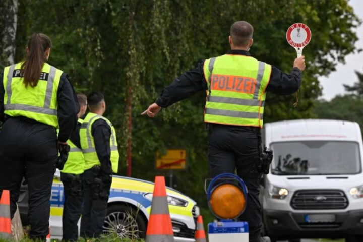 Километровые пробки образовались на границе Польши и Германии