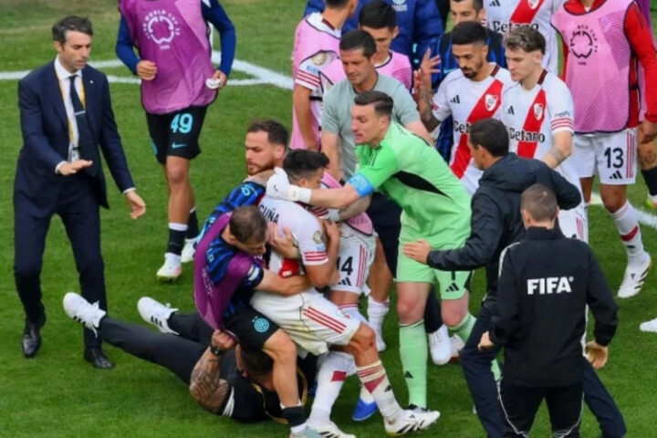 Клубный чемпионат мира: финал завершился массовой дракой на поле