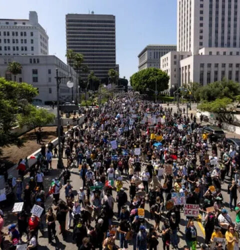 Комендантский час введён в Лос-Анджелесе