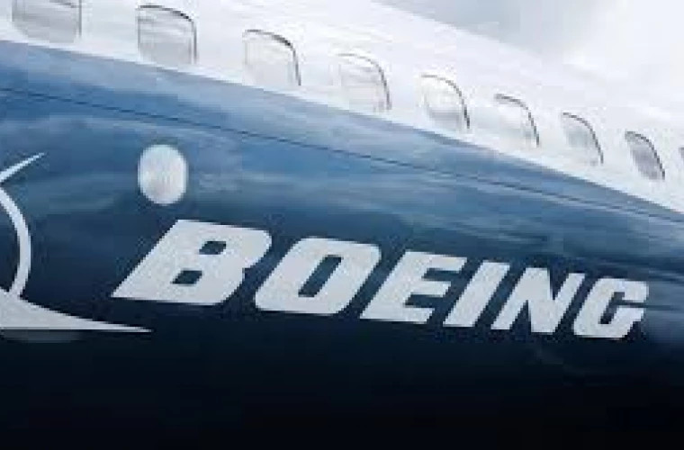 Крушение пассажирского самолета Dreamliner в Индии снизило акции Boeing