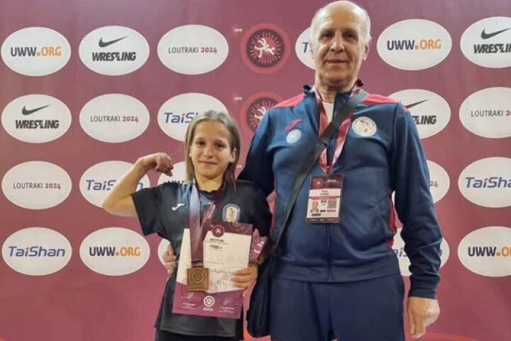 Молдавская спортсменка завоевала место в финале чемпионата Европы по борьбе.