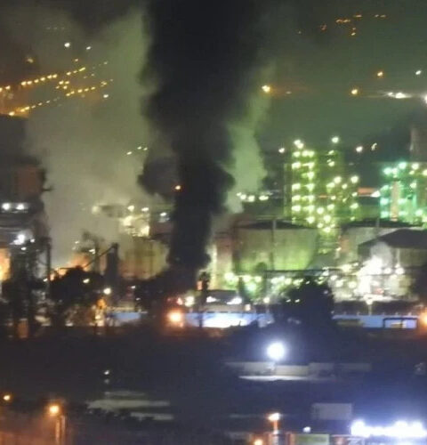 Пожар на нефтеперерабатывающем заводе в Хайфе из-за иранских ракет