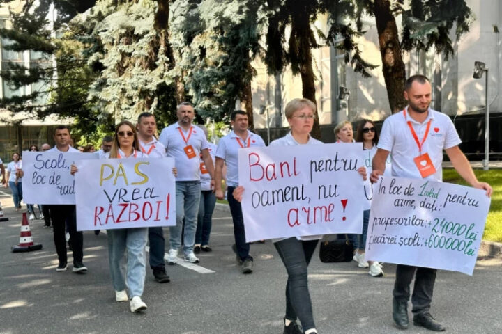 Протест INIMA MOLDOVEI против военной политики Молдовы