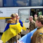 Россия и Украина провели первый обмен военнопленными: начало поэтапного обмена заложниками