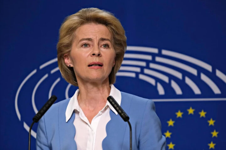 Сколько депутатов Европарламента проголосовали за вотум недоверия Урсуле фон дер Ляйен