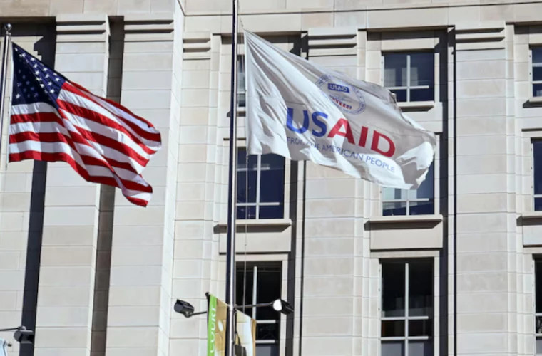 США закрывают все зарубежные офисы USAID