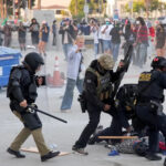 Трамп: "На протестах в Лос-Анджелесе люди получают деньги"