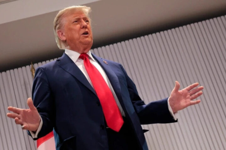 Трамп считает исключение России из G8 крупной ошибкой