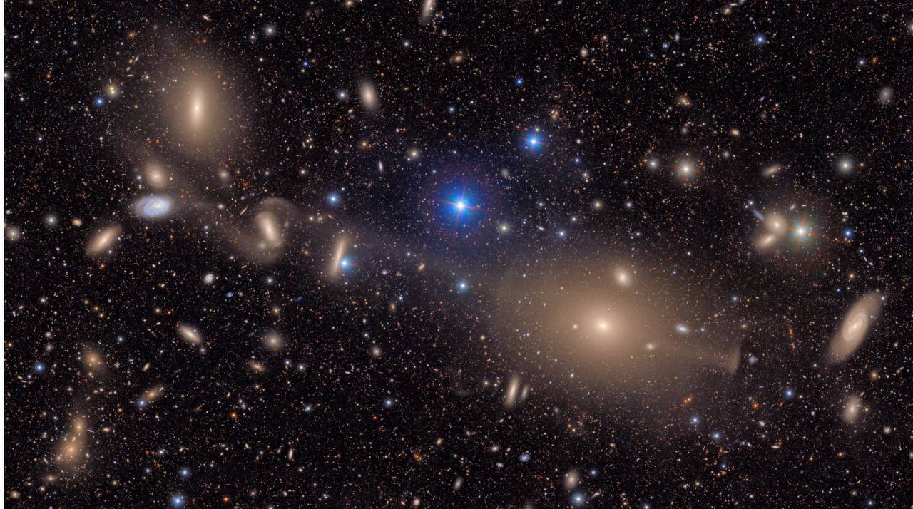 Удивительные изображения: Самый большой в мире телескоп впервые показал ночное небо