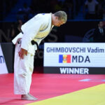 Вадим Гимбовский выиграл у двух олимпийских призеров в соревнованиях по борьбе.