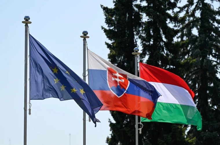 Венгрия и Словакия заблокировали принятие 18-го пакета антироссийских санкций