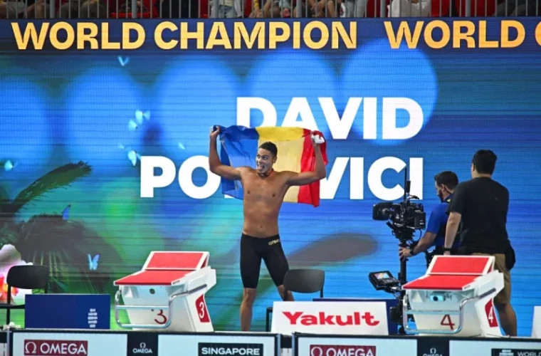 Давид Попович выиграл золото на чемпионате мира по плаванию в Сингапуре