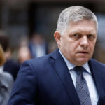 Фицо в письме фон дер Ляйен критикует газовые планы ЕС и призывает к отсрочке санкций