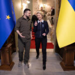 Глава Еврокомиссии ожидает разъяснений от Украины