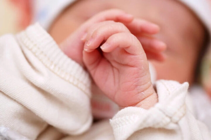 Испания продлевает оплачиваемый отпуск по уходу за ребенком до 17 недель