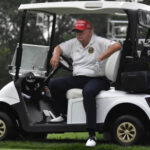 Истребители США взлетели в ответ на приближение самолета к гольф-клубу Трампа