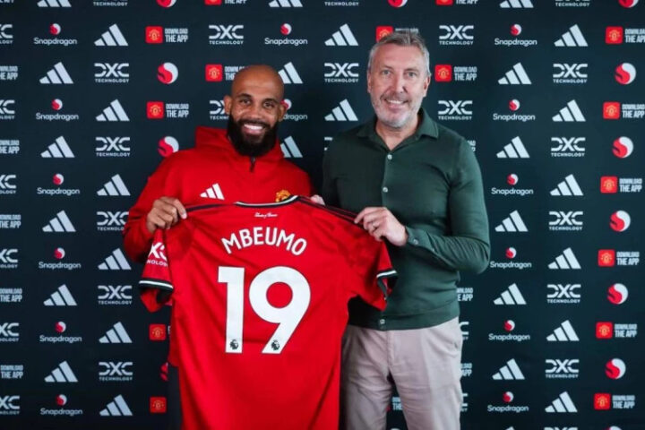 "Манчестер Юнайтед" заключил контракт с ведущим нападающим нового сезона