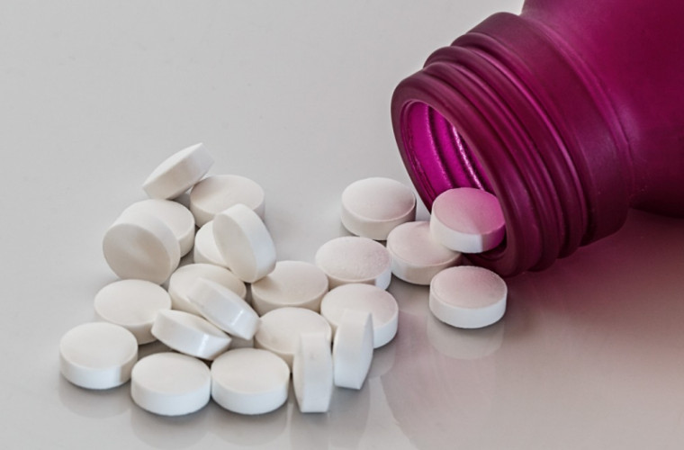 Опасные комбинации: какие лекарства запрещено сочетать?