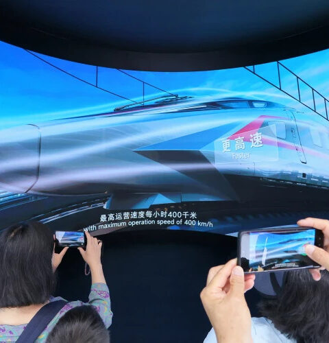 Представлен самый быстрый высокоскоростной поезд в мире